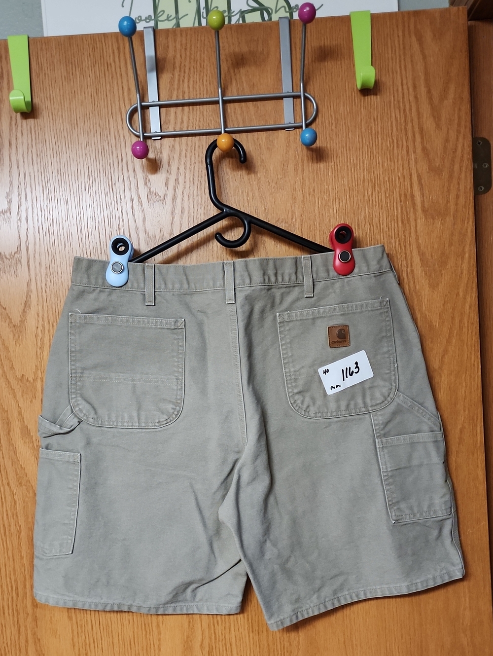 Carhartt Men’s Khaki Cargo Shorts - Workwear Utility 40 number 1163